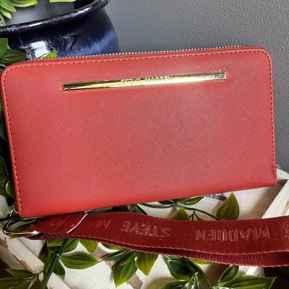 Steve Madden Bzip Web Wristlet Clutch Wallet Nwt